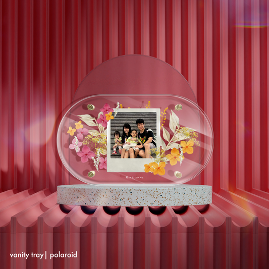 trinket with preserved flowers